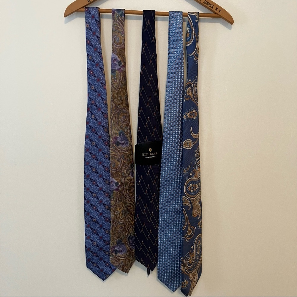 VTG Men’s Silk Ties Lot of 5 Blue Floral Paisley Geometric Patterned Preppy